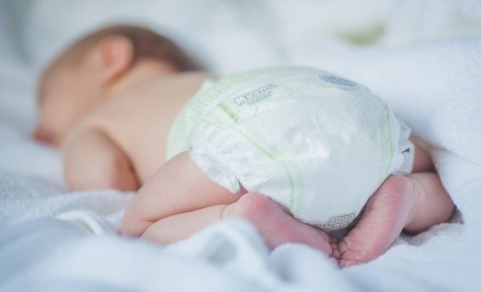 Vauva Muumi Baby -vaipoissa.